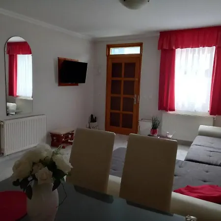 Otthonos Apartman Egerben *