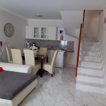 Otthonos Apartman Egerben